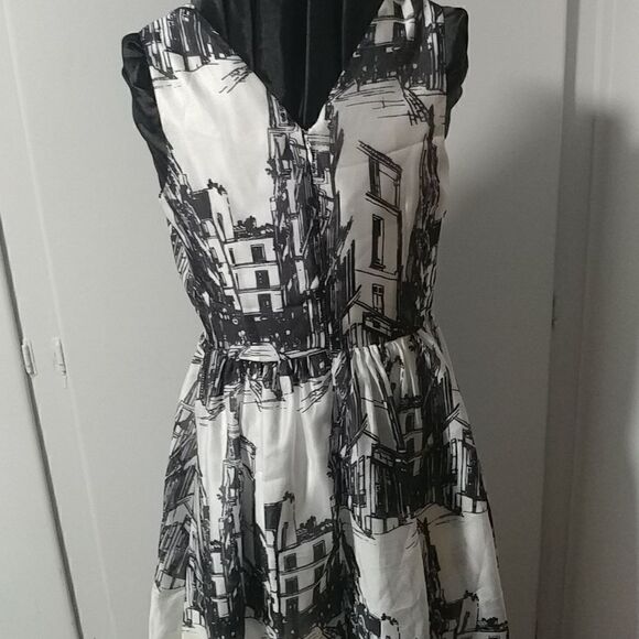 Sweet Sinammon City Dress - Picture 4 of 6